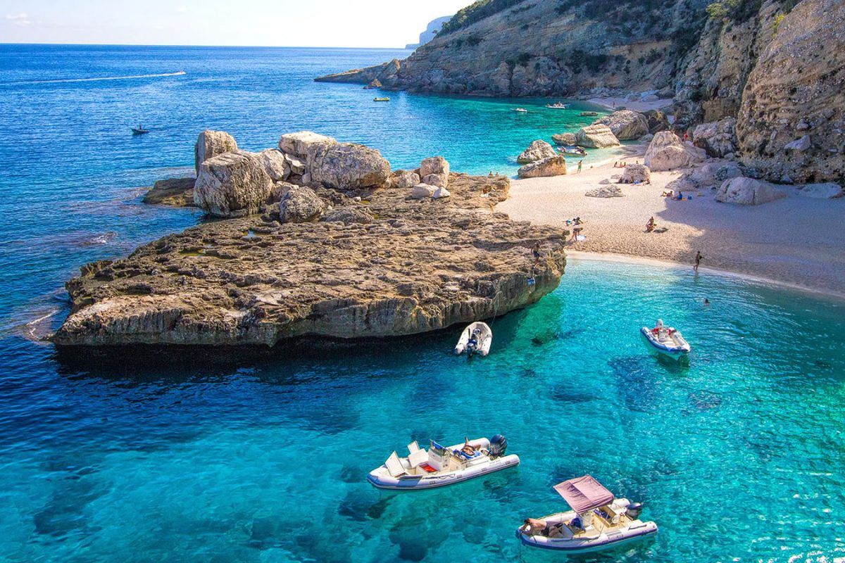 Cosa Vedere a Cala Gonone e dintorniHotel La Conchiglia Sardegna Cosa Vedere a Cala Gonone e dintorniHotel La Conchiglia Sardegna